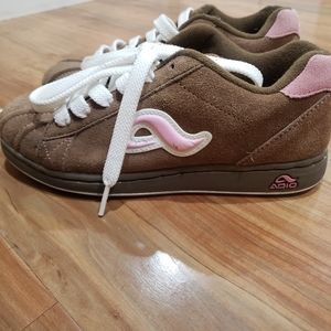 Adio Size 7 Brown and Pink skater shoes